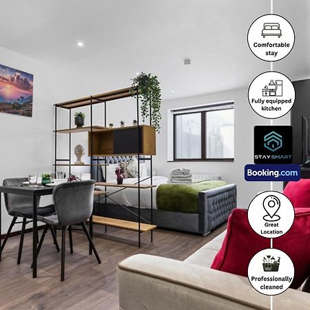 Stylish Studio Apt By Stay Smart Short Lets & Serviced Accommodation Woodstock With Free Wifi London Luaran gambar