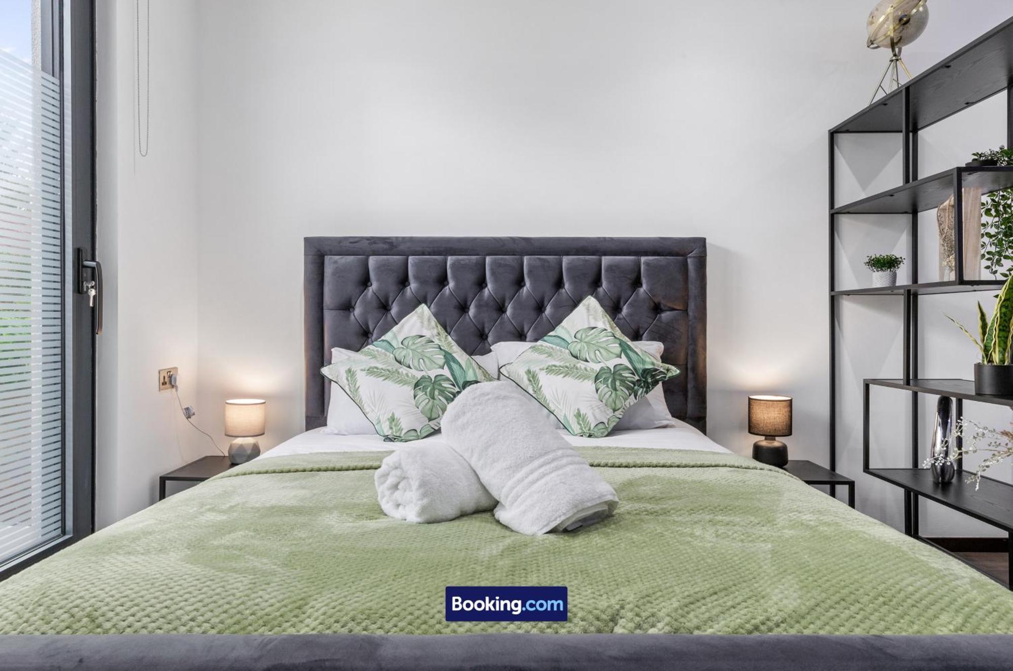 Stylish Studio Apt By Stay Smart Short Lets & Serviced Accommodation Woodstock With Free Wifi London Luaran gambar