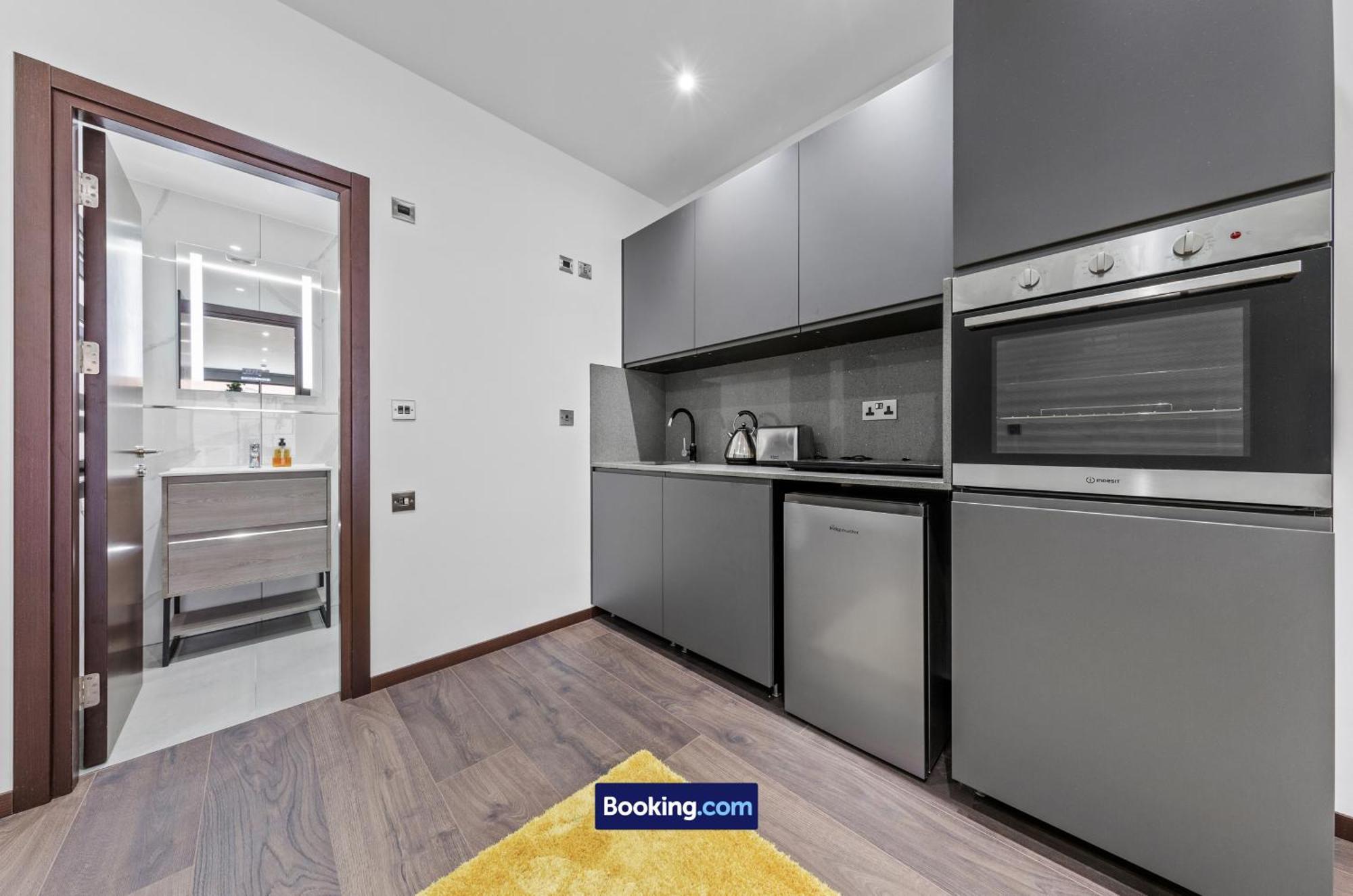 Stylish Studio Apt By Stay Smart Short Lets & Serviced Accommodation Woodstock With Free Wifi London Luaran gambar