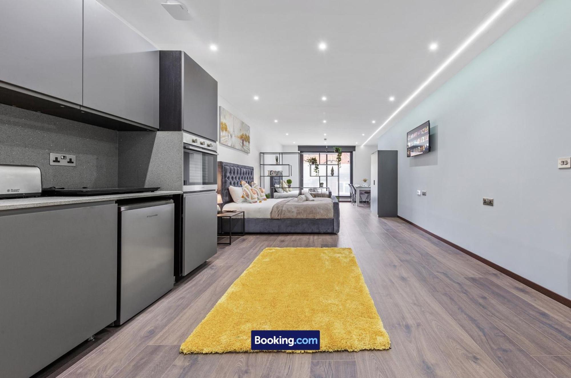 Stylish Studio Apt By Stay Smart Short Lets & Serviced Accommodation Woodstock With Free Wifi London Luaran gambar