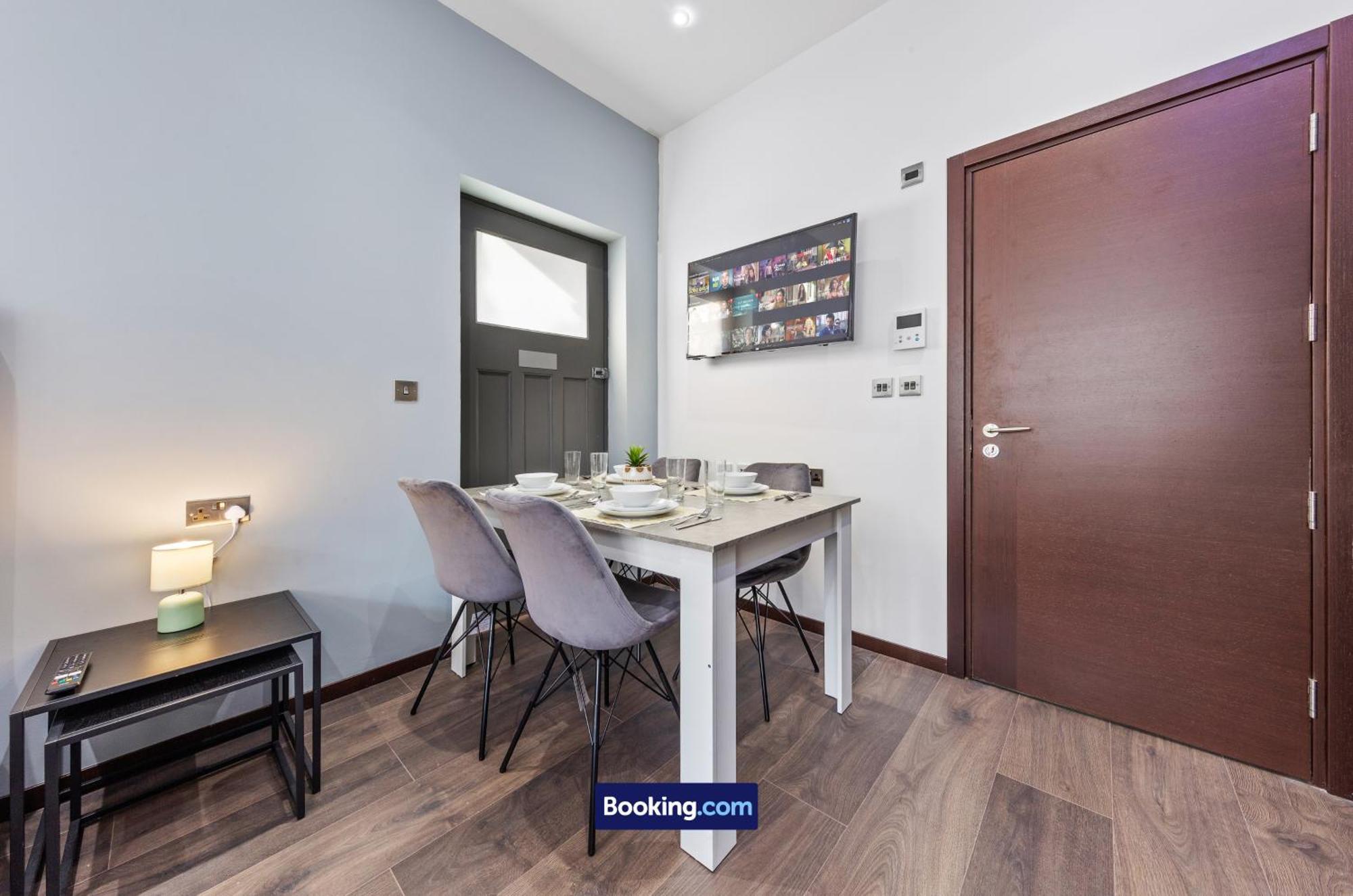 Stylish Studio Apt By Stay Smart Short Lets & Serviced Accommodation Woodstock With Free Wifi London Luaran gambar