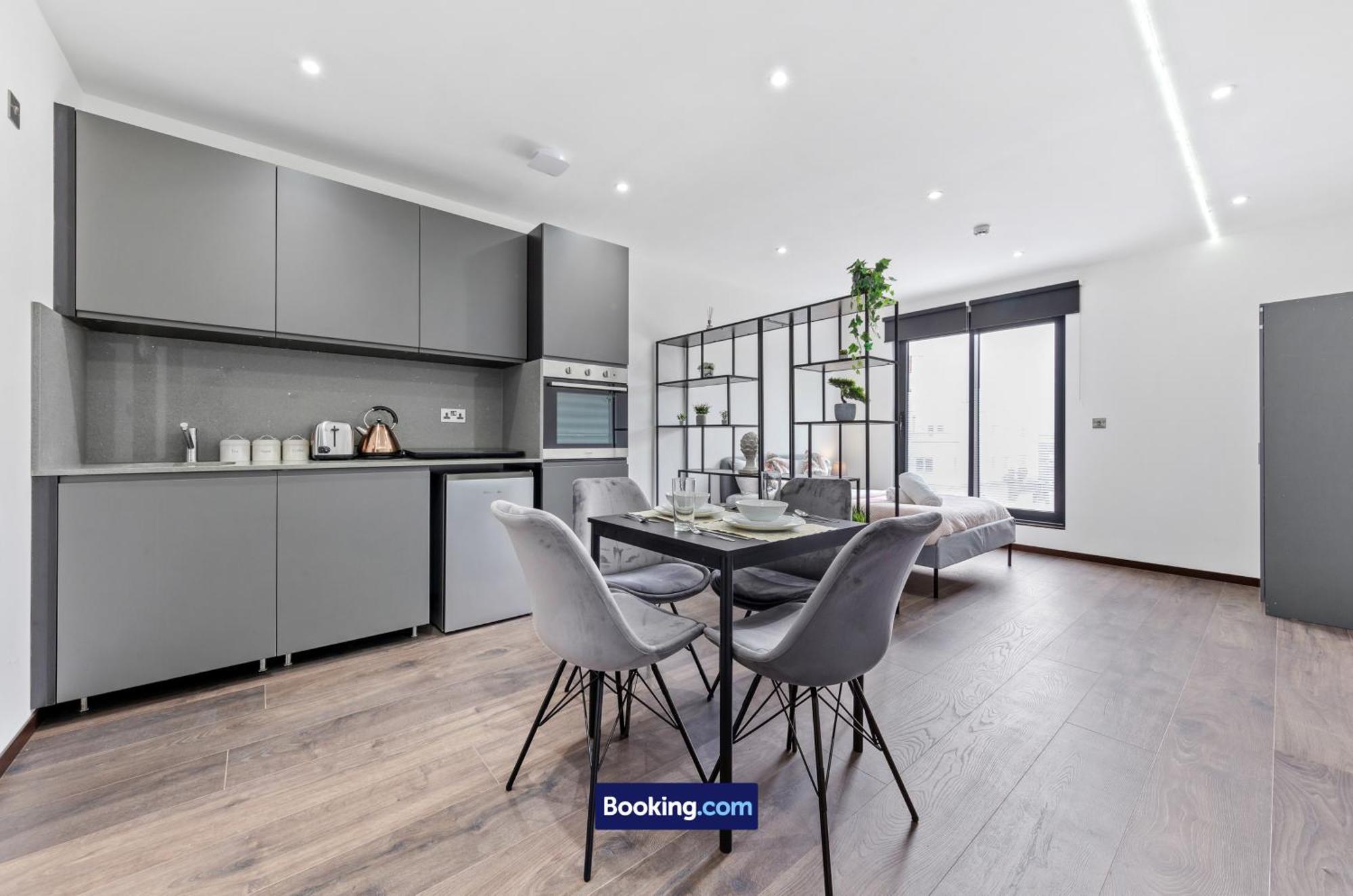 Stylish Studio Apt By Stay Smart Short Lets & Serviced Accommodation Woodstock With Free Wifi London Luaran gambar