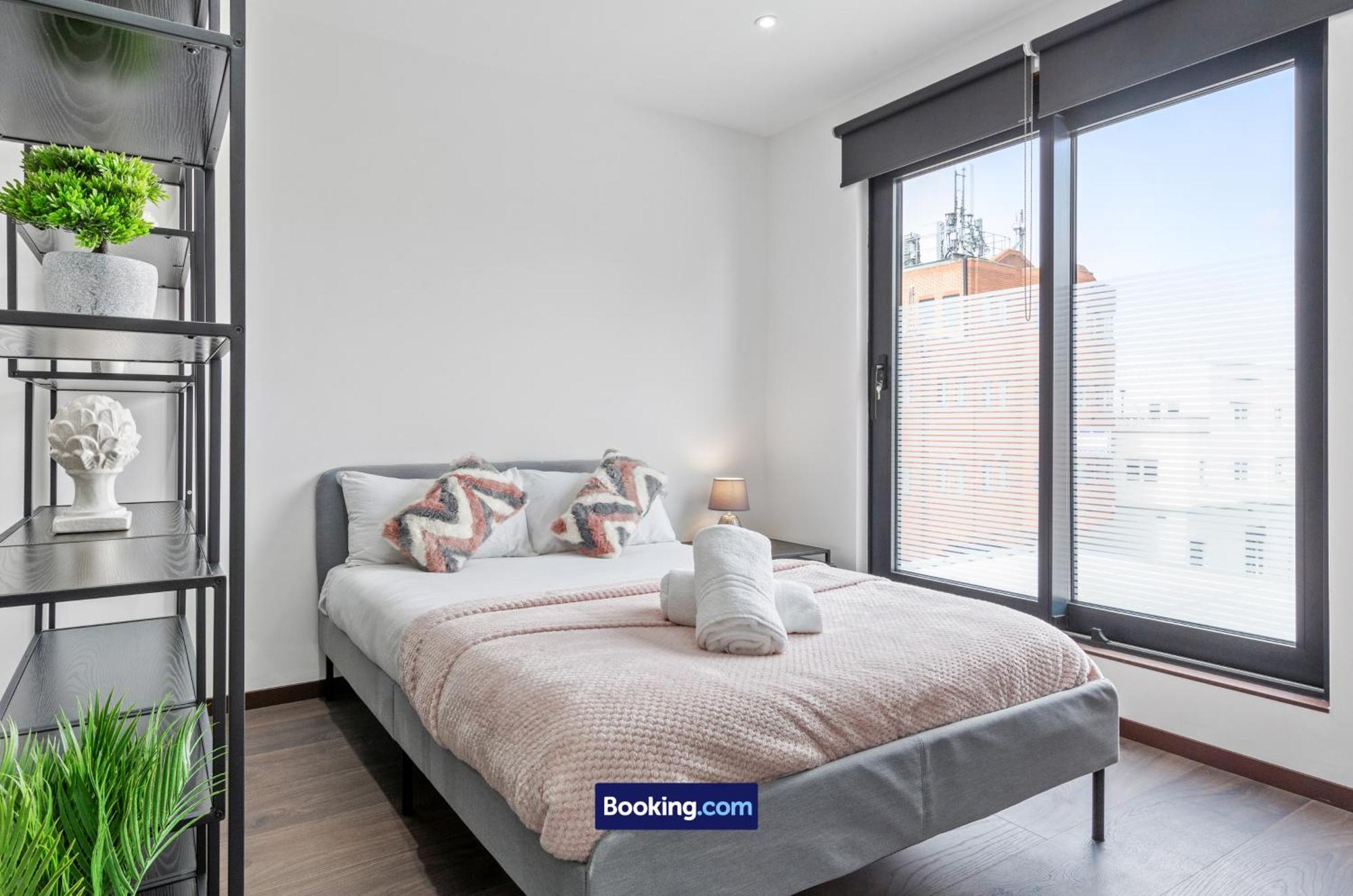 Stylish Studio Apt By Stay Smart Short Lets & Serviced Accommodation Woodstock With Free Wifi London Luaran gambar