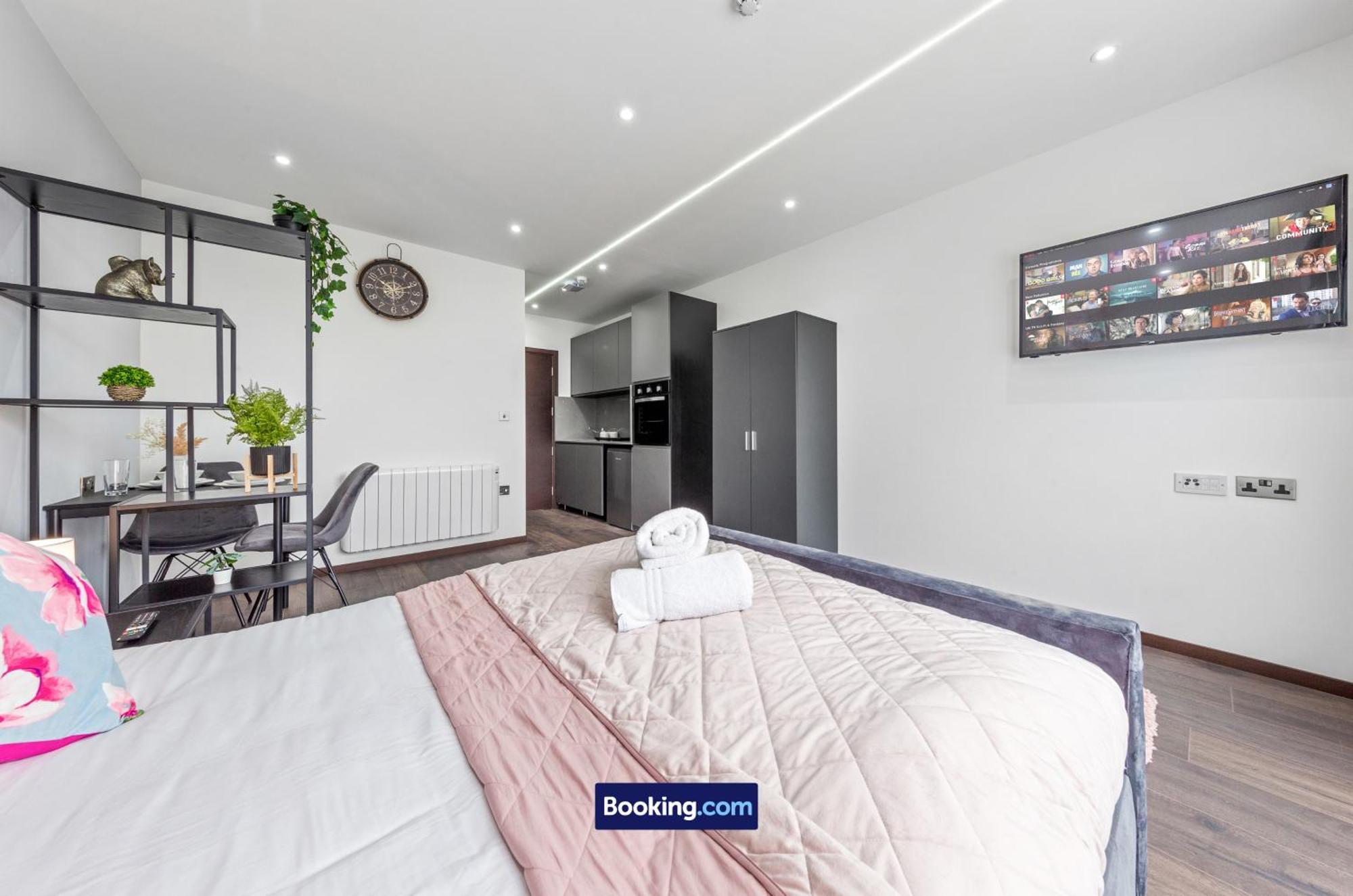 Stylish Studio Apt By Stay Smart Short Lets & Serviced Accommodation Woodstock With Free Wifi London Luaran gambar